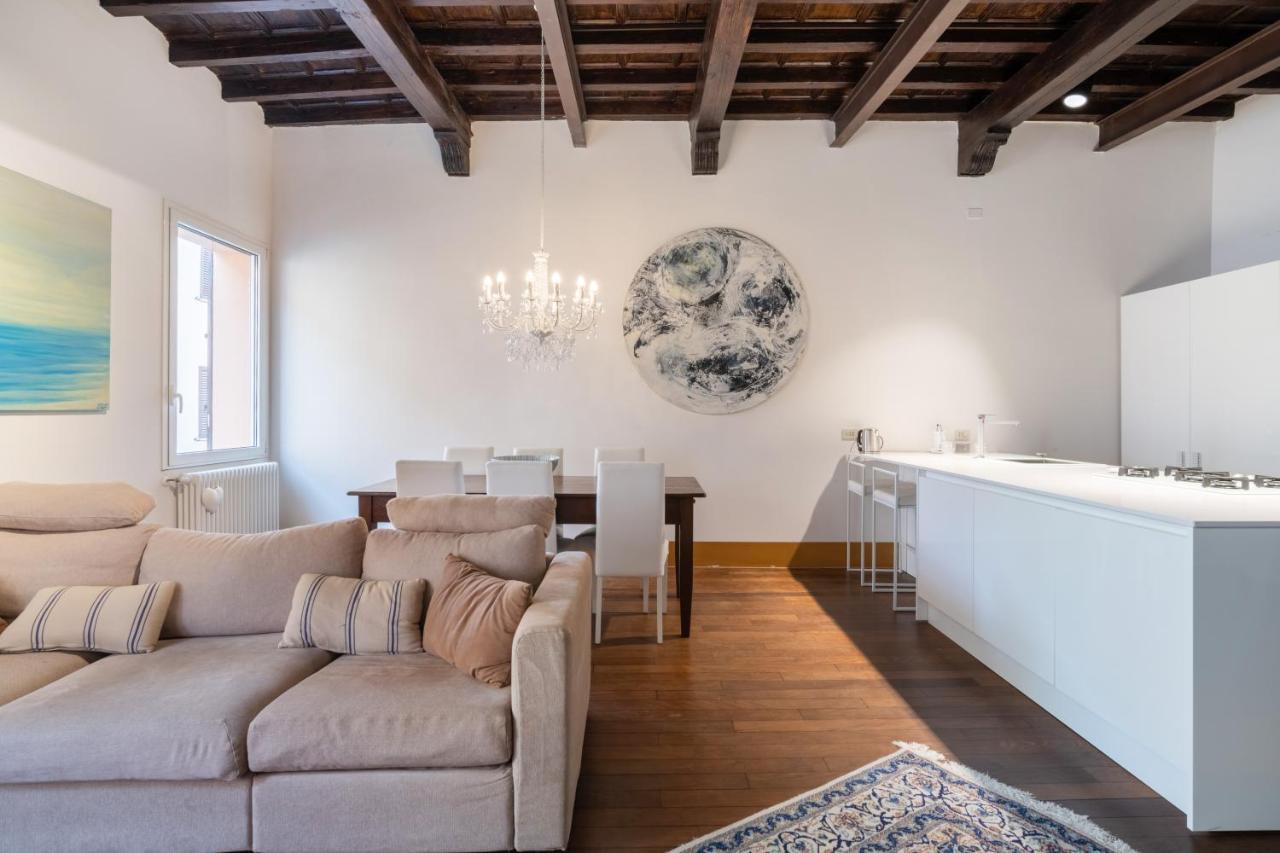 Exclusive Elegant Apartment In Pieno Centro! X4 Римини Екстериор снимка